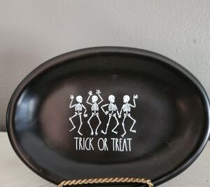 Black Rae Dunn Trick or Treat plate